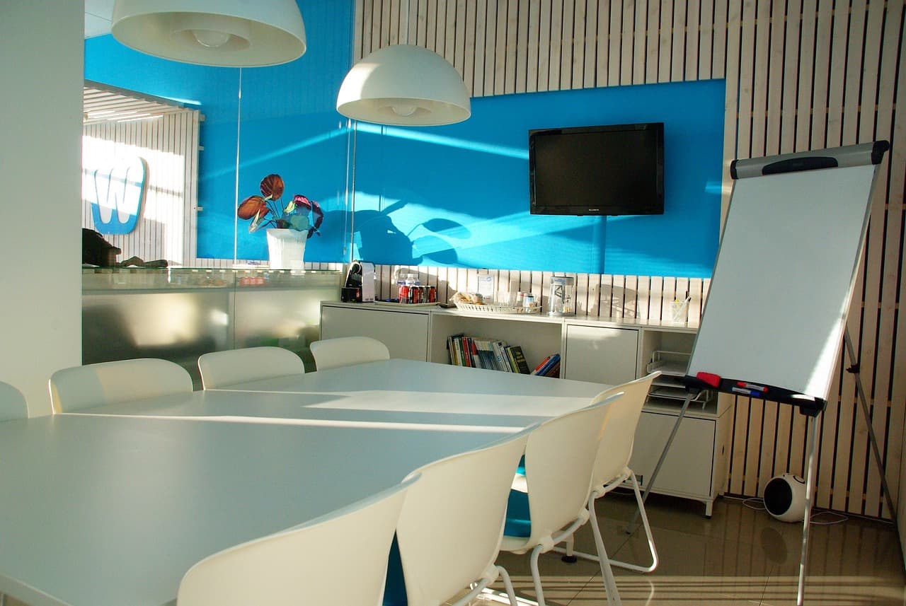 5 Best Coworking Spaces in Singapore (2026) — WeWork, JustCo, The Great Room & More Compared