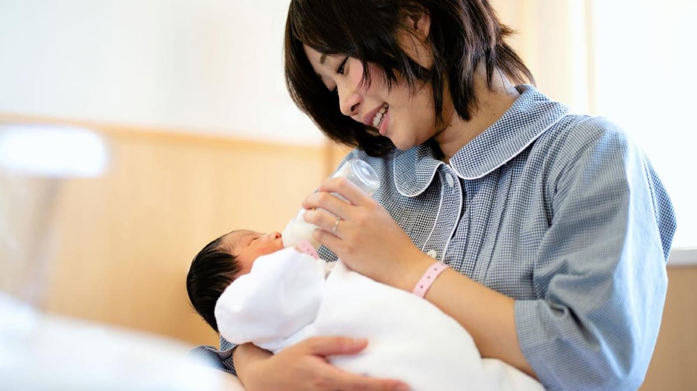 8 Best Maternity Packages in Singapore 2026: Every Private Hospital Advertises Roughly S$4,100 to S$4,500 for a Normal Delivery, and MOH's Own Bill Data Says the Typical Bill Is Two to Three Times That