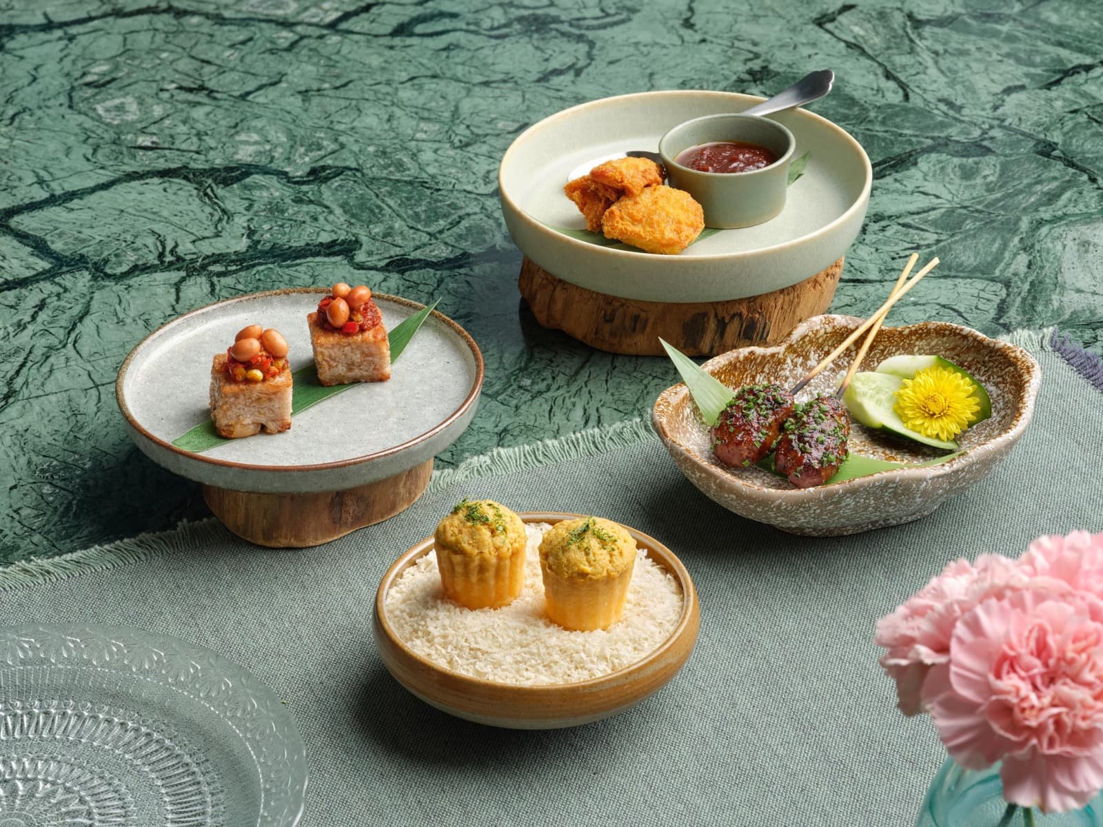 10 Best Peranakan (Nyonya) Restaurants in Singapore 2026: Two Michelin Stars, Two Bib Gourmands, and What Ayam Buah Keluak Costs at Every One