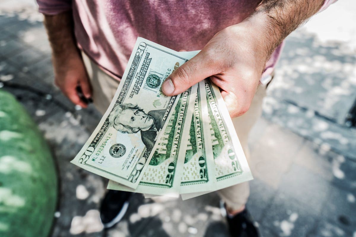 5 Best Cashback Apps in Singapore (2026): Only ShopBack Pays Real Cash, Shopee Releases S$10 of Coins a Day, and Fave Credit Dies in 3 Months