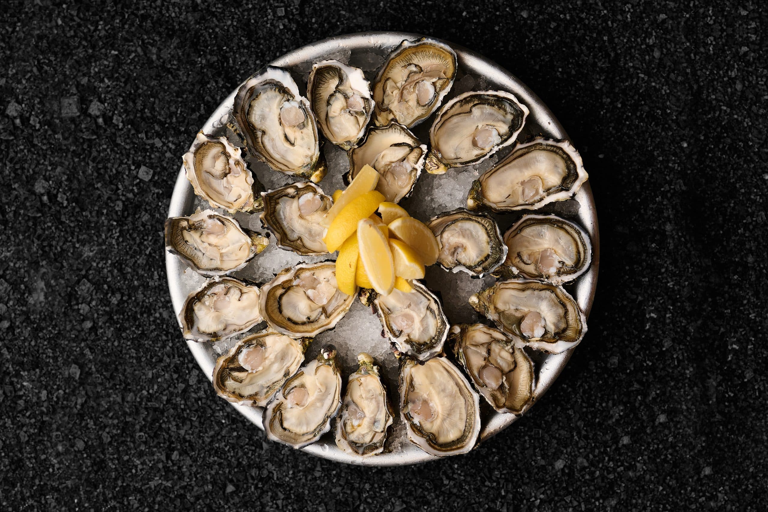 Greenwood Fish Market 第 14 届世界生蚝节 — $2.50++ House 生蚝全日供应,来自 9 国的 25 种生蚝(7 月 1–31 日)