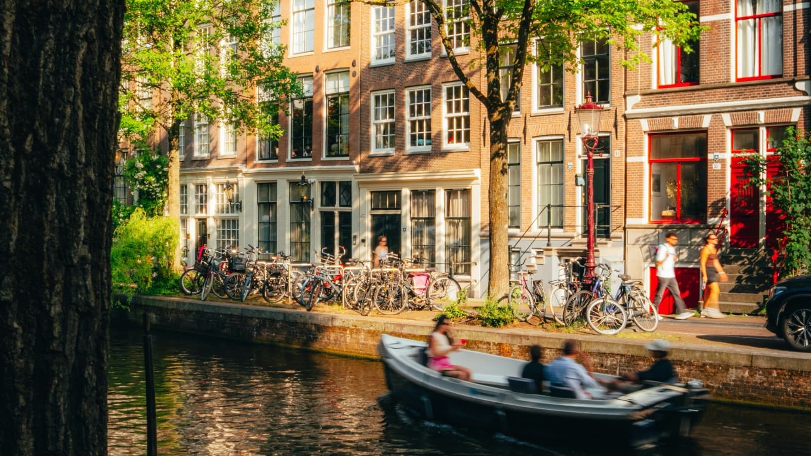 KLM Real Deal Days: Europe From S$898 Return, Bali in Premium Comfort for S$261, Book by 28 Sep 2026