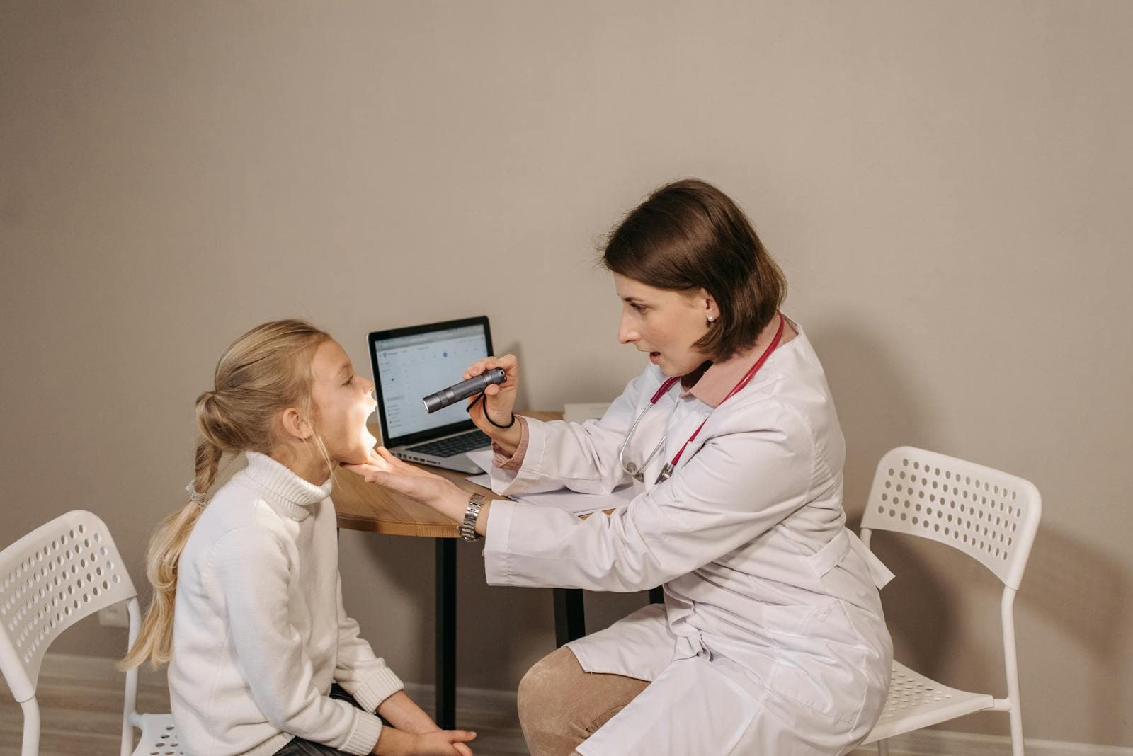 5 Best Pediatrician Clinics in Singapore (2026) — From SBCC to Thomson Paediatric & KKH Specialists