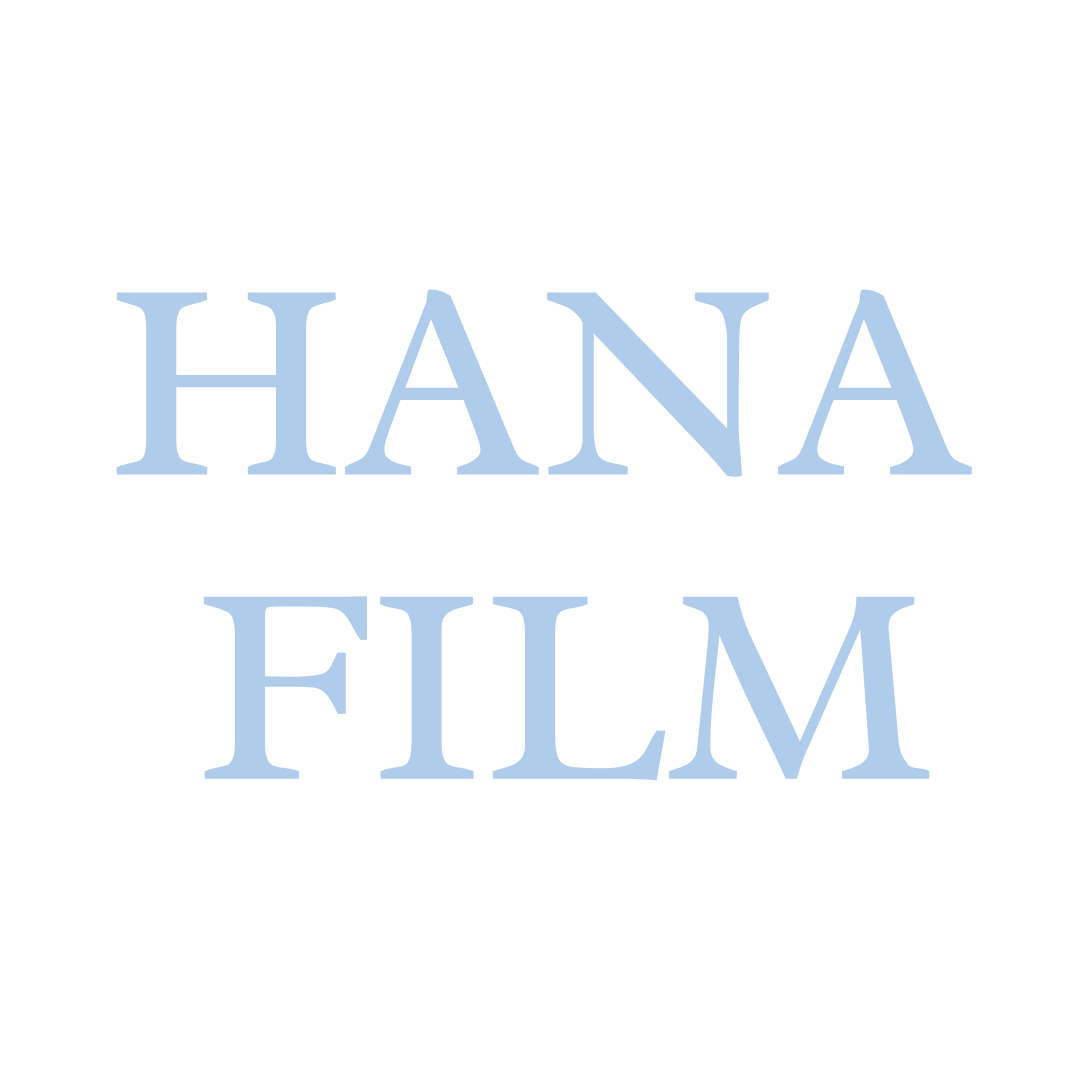 Hana Film — Orchard Central 温馨工作室,附造型台与主题背景,$10 logo