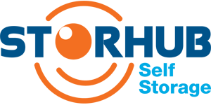StorHub —— 全岛最大网络(18 个据点), 储物柜 S$25/月起, 也是唯一自己公布「实际折扣」的连锁 logo