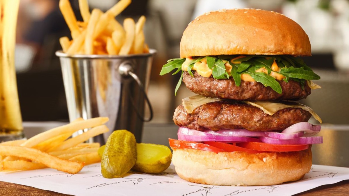 Crossroads (Singapore Marriott Tang Plaza) — DBS 1-for-1 Weekday Lunch Buffet, ~$35++/pax