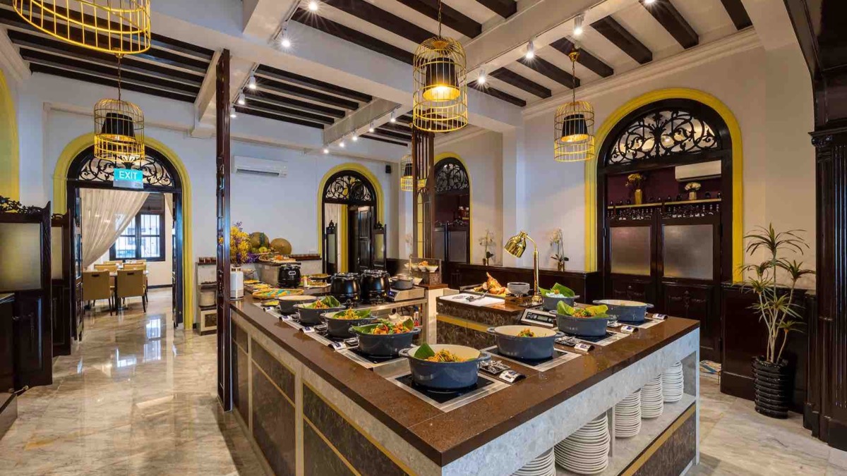 Permata (Gedung Kuning) — SG61 National Day 1-for-1 Halal Buffet, ~$22–$27/head