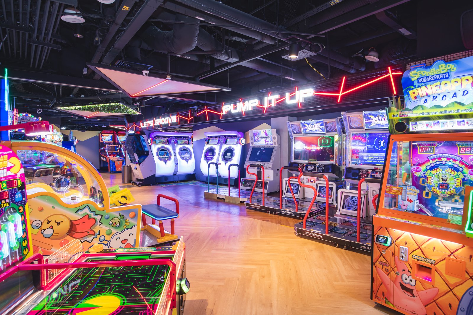 Timezone: 整体最佳, 16 家分店, $10 玩 10 局