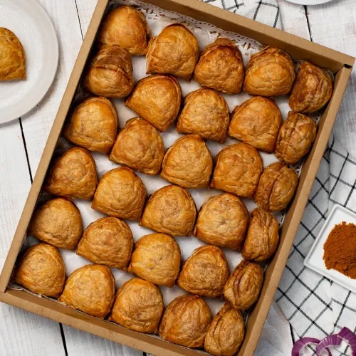 Polar Puffs & Cakes — 仁当鸡肉咖喱角 3 个 $7.40(原价 $11.10)至 8 月 30 日,Old Polar Cake 8 月回归