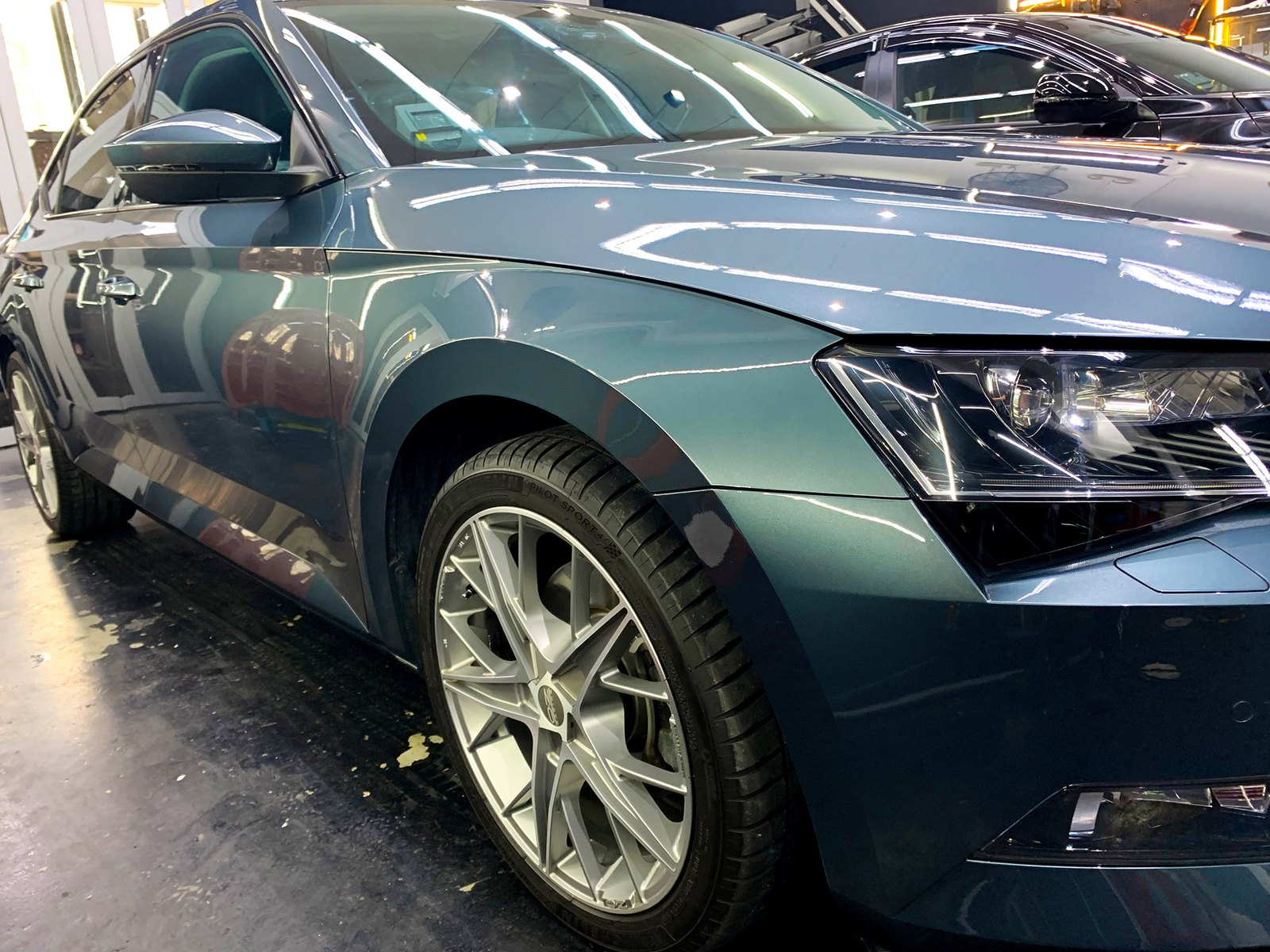 Jerga Details (加基武吉): $30 镀膜保养洗车, 全车喷漆减 $500
