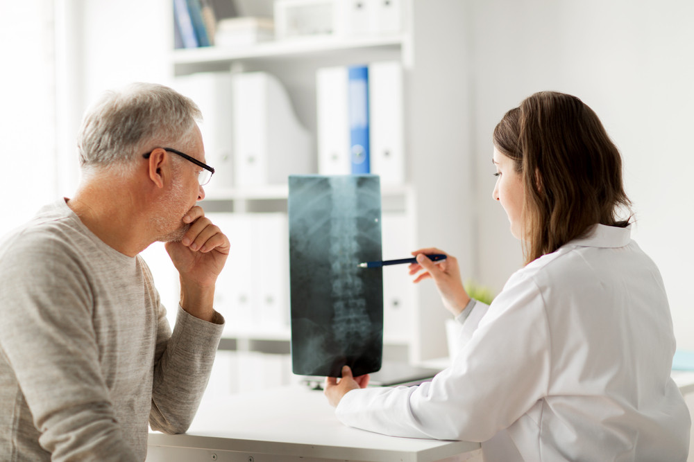 Total Health Chiropractic — $99 含 X 光,4 家分院
