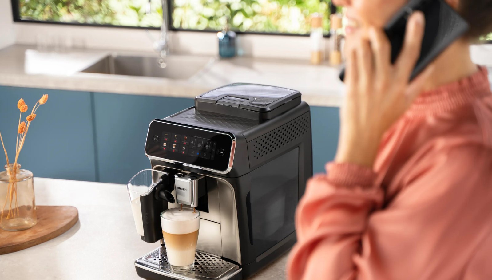 Philips: 最超值全自动研磨机, Series 1200 S$699, LatteGo S$1,049 起