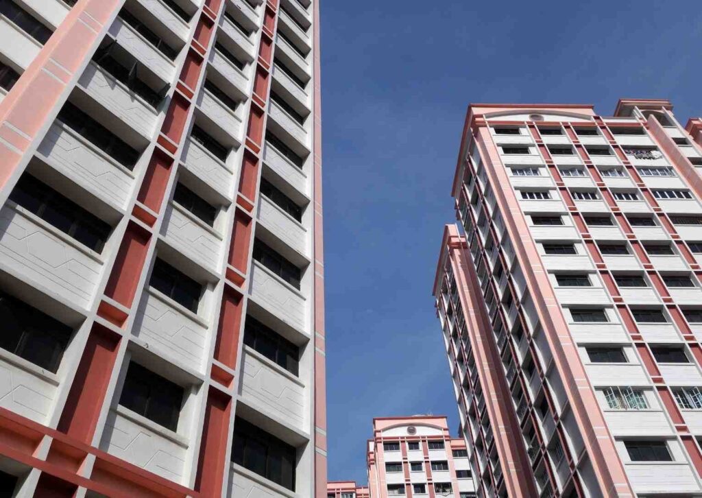 Singapore Painting Service: 本文标价最低, 但它自己的两个页面对不上