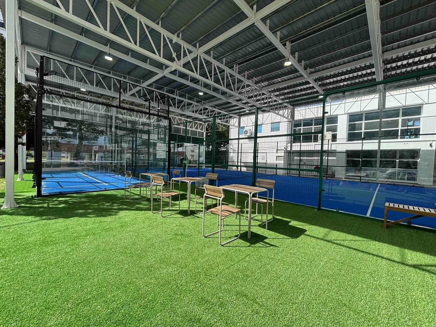 Play! Padel 勿洛 — 全新加坡最便宜的球场:遮阳迷你场 $30/小时