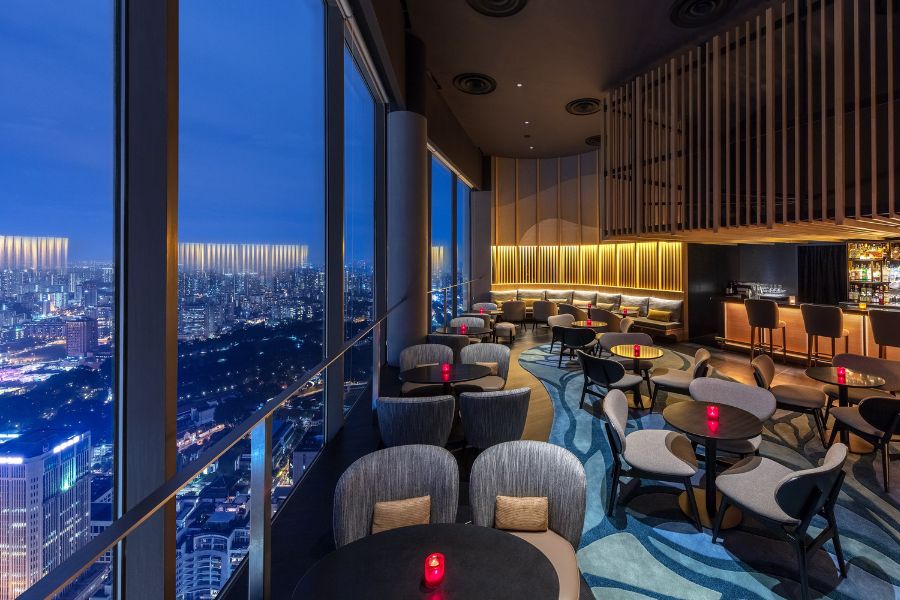 SKAI Bar — The Highest on This List, Level 70 of Swissôtel The Stamford