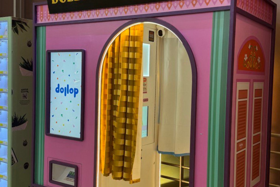 Dollop Print Club (多乐照相亭) — Retro 2000s NeoPrint Vibes + a Digital GIF, $10