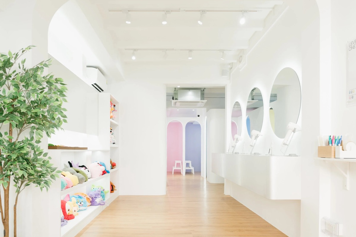 Solace Studios — Singapore's Biggest Korean-Style Booth Chain, From $10 With Themed Sets