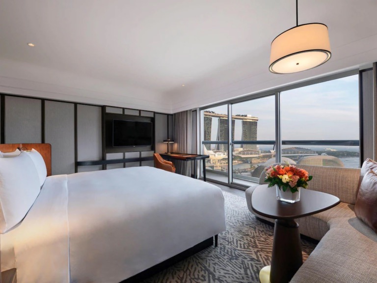 Fairmont Singapore — Deluxe Marina Bay Rooms with a Balcony