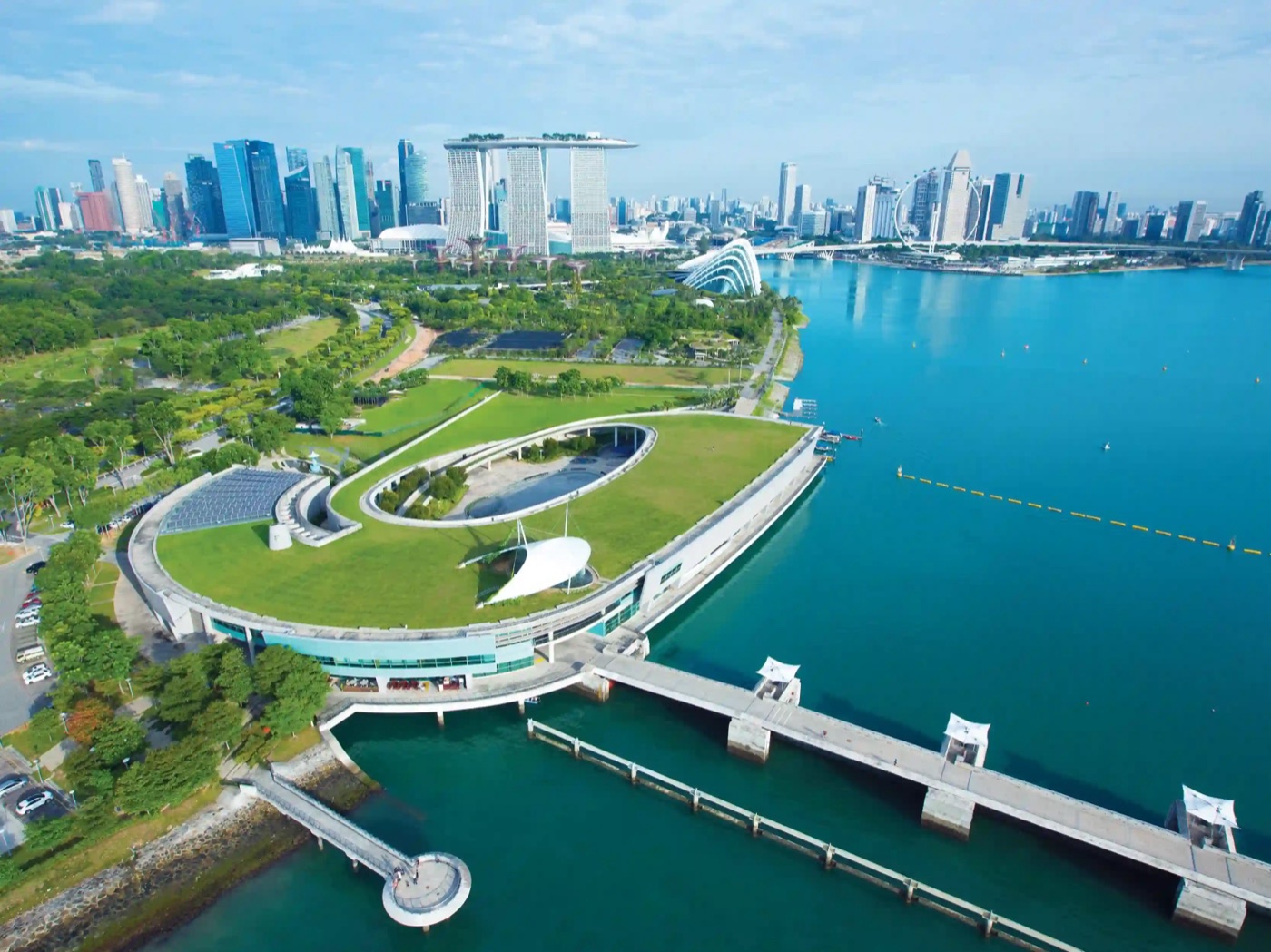 Marina Barrage: Rooftop, Fountains, Kite Flying