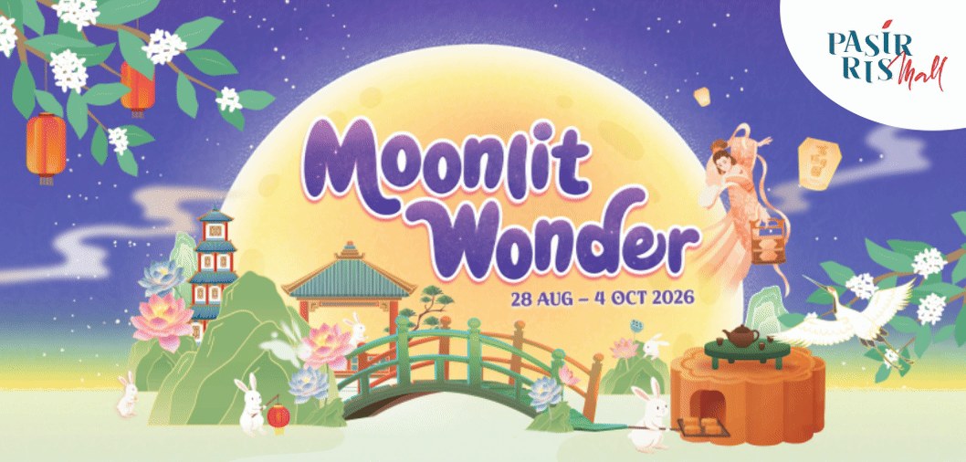 Moonlit Wonder at Pasir Ris Mall: a nightly bubble show to 4 October, and a stamp card that pays out in hand towels
