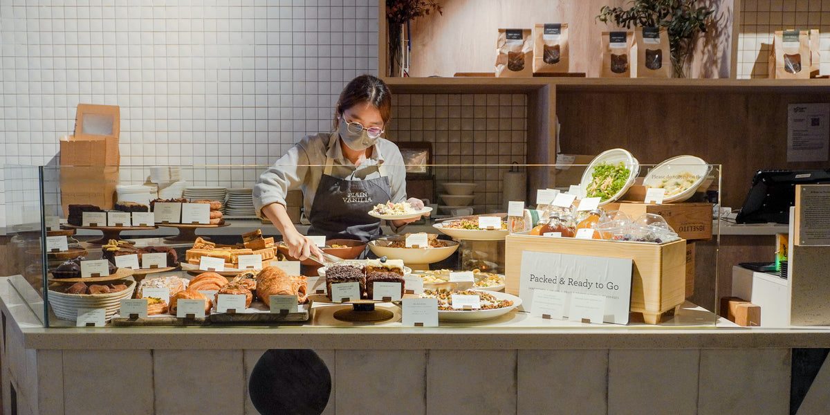 Plain Vanilla:中峇鲁、Cluny Court 等