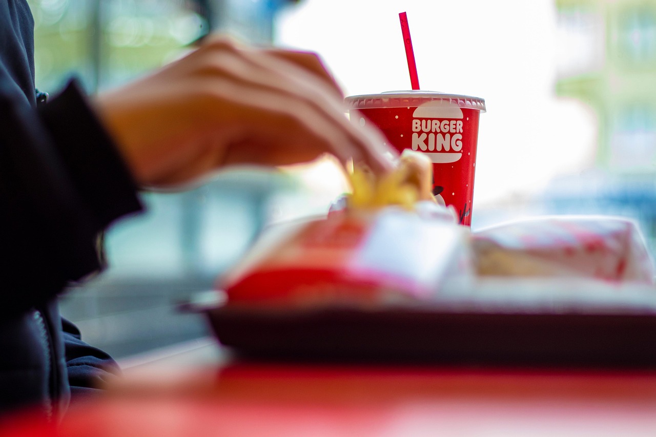 Burger King Singapore — Ultimate 5-in-1 Feast at S$9.50 + 20 In-App E-Coupons