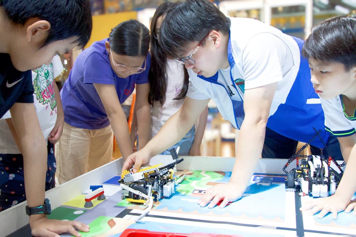 School of Robotics — 8–11 September, Book by the Day From $180, but the 30% Early Bird Closed on 18 August