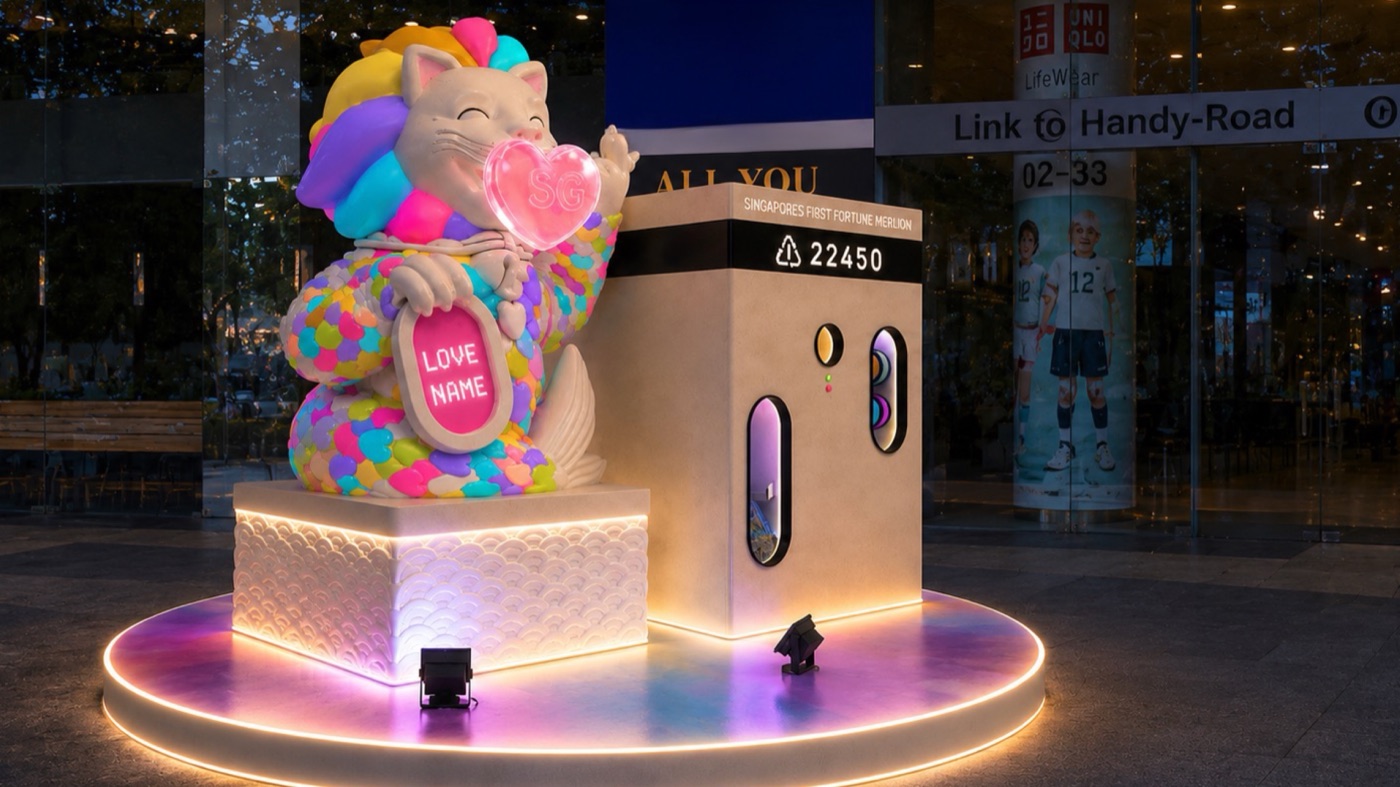 The Blooming Hearts Fortune Merlion — Singapore's largest mechanical Merlion