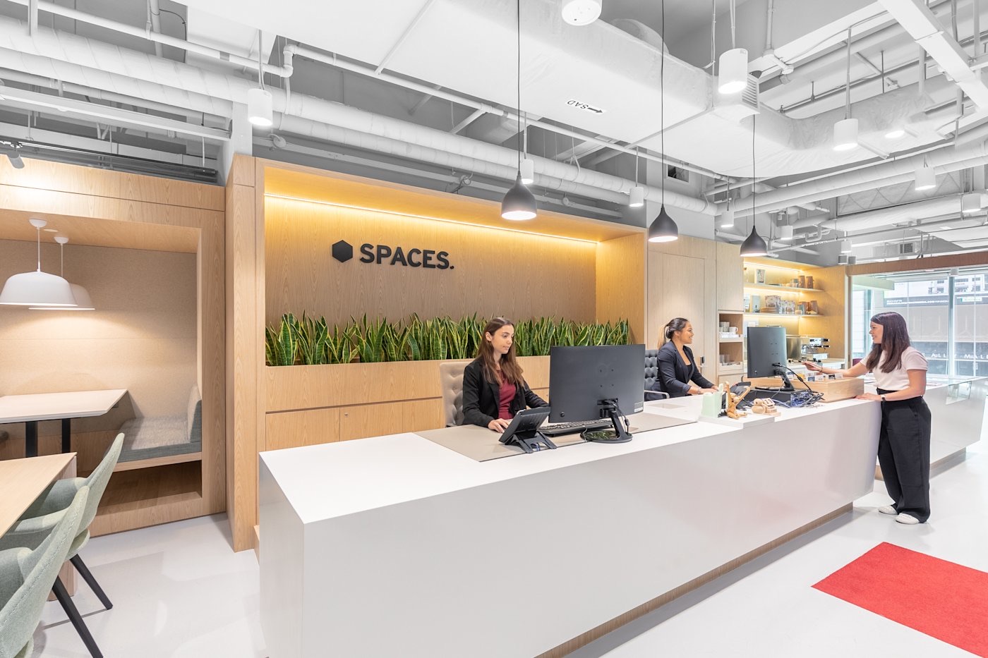 Spaces(IWG):设计主导服务式+ 共享办公