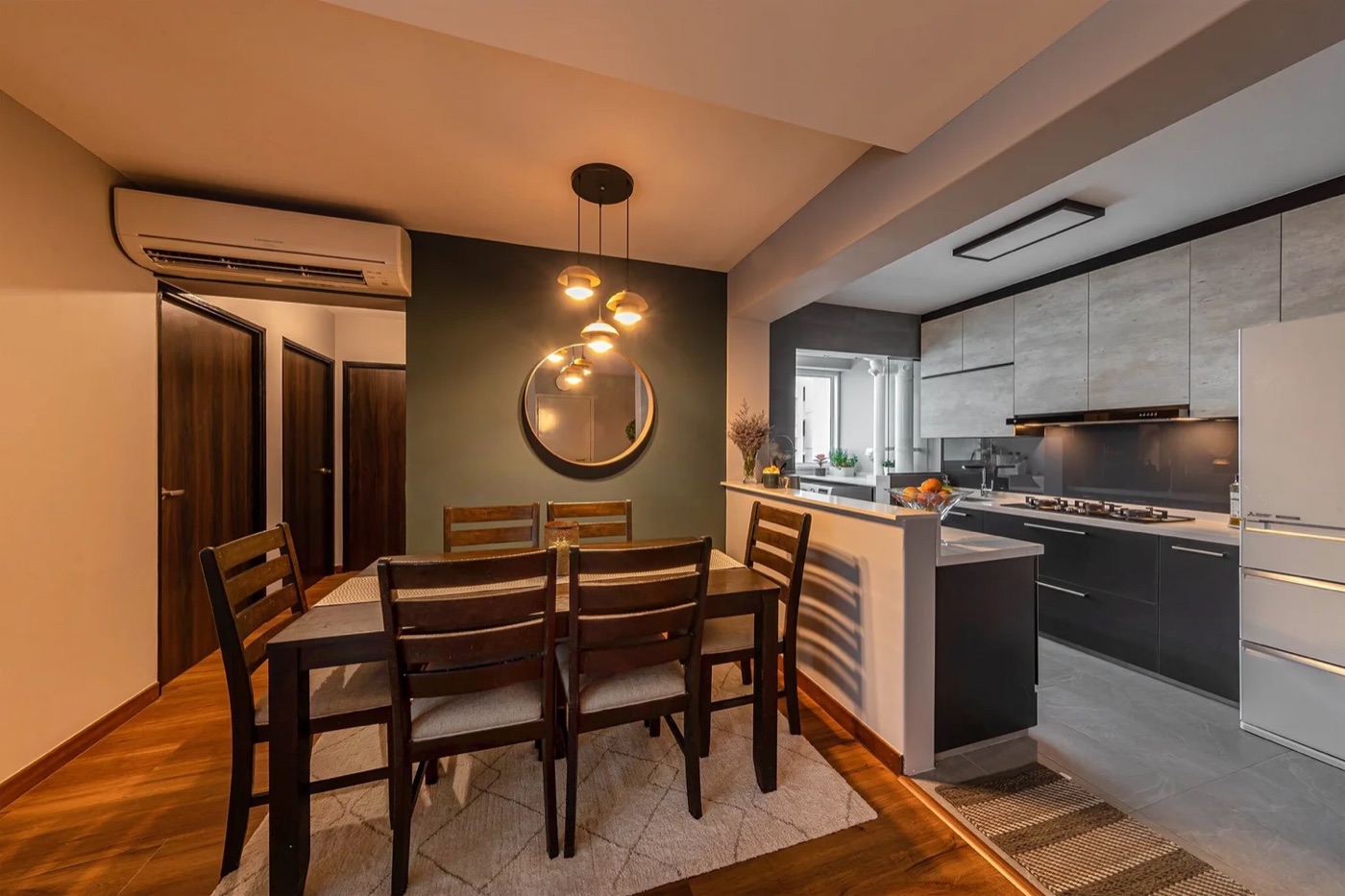 Swiss Interior: Established Full-Service, HDB DRC CA003078C