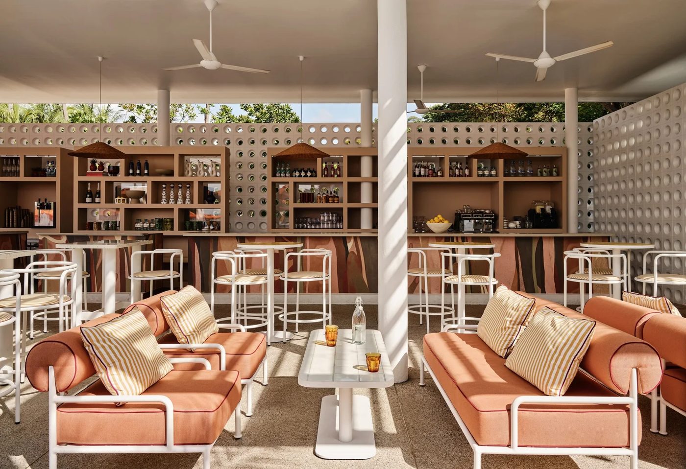 Tanjong Beach Club: Beachfront Events and Parties on Sentosa