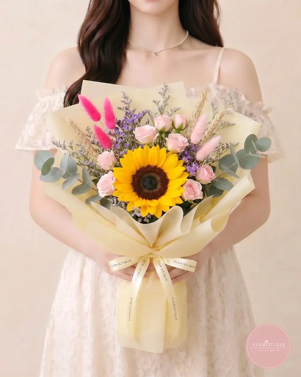 Floristique — A Bouquet That Looks Like It Cost More Than $50 (It Didn't)
