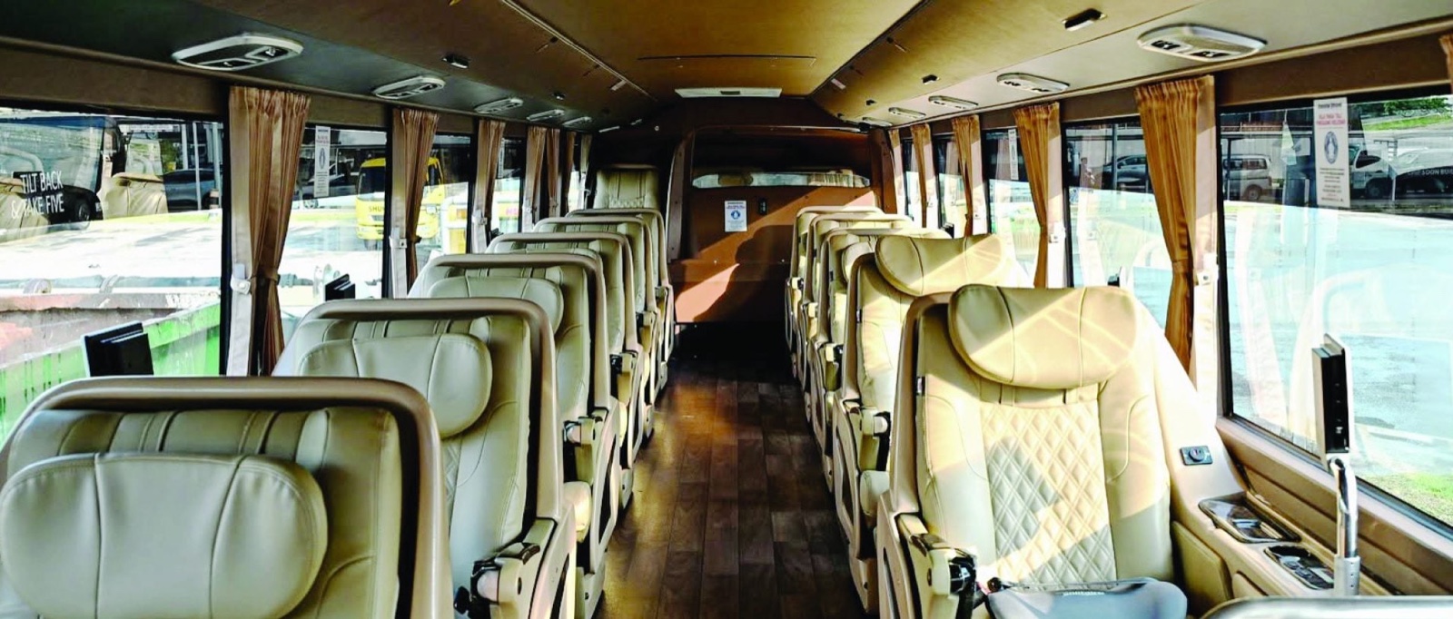 Transtar: 车型选择最多, SVIP S$30 至 Solitaire Suite S$85